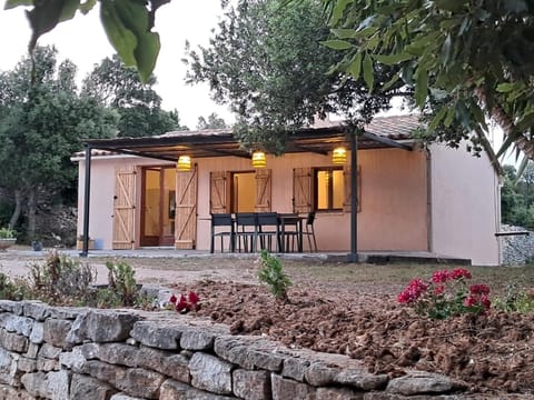 Maison de campagne Villa in Bonifacio