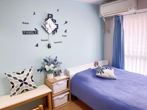 Bed, Bedroom, air conditioner