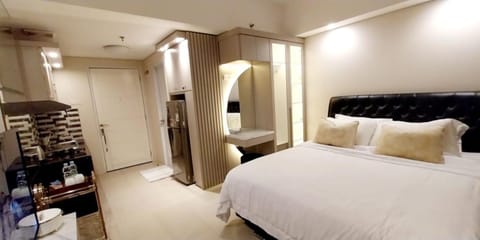 Bed, wardrobe