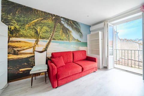 View (from property/room), Balcony/Terrace, Living room, Seating area