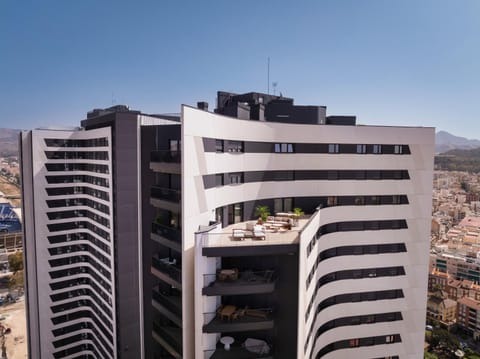 Property building, Balcony/Terrace, Balcony/Terrace