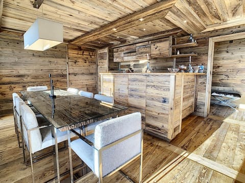 Crans-Montana Luxe & Charme Appartement - Ski in & Out Apartment in Crans-Montana