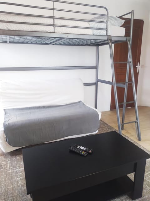 Charmant Studio au Calme Proche Rer Stade de France Paris Apartment in Île-de-France