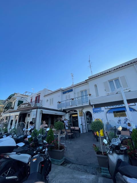 Property building, Day, Street view