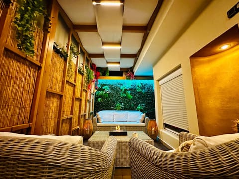 Garden, Seating area