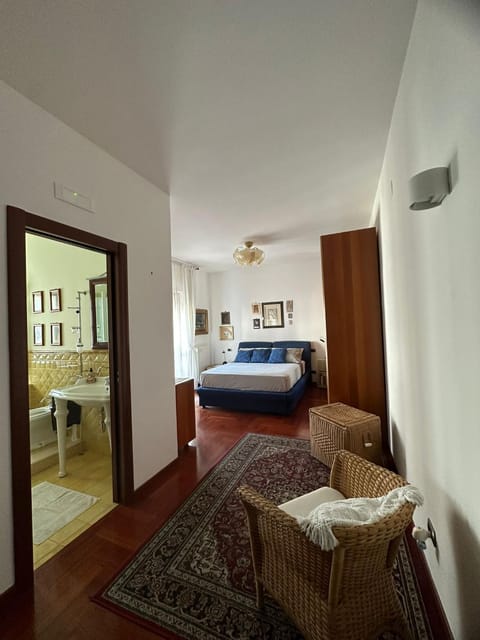 Bed, Balcony/Terrace, Photo of the whole room, Bedroom