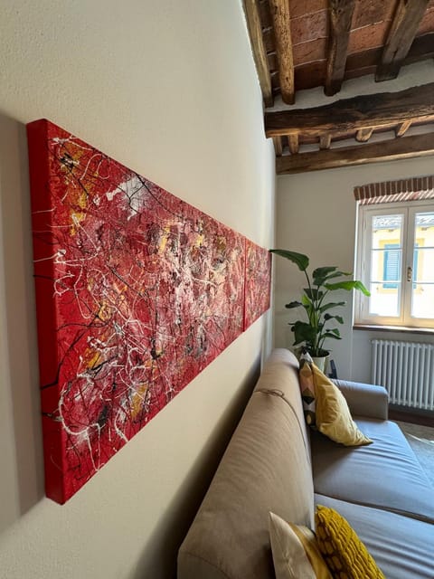 Yema Home 2-Lucca Apartment in Capannori