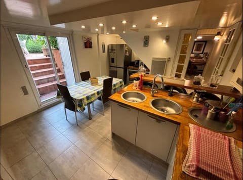 T - Maison 5 chambres 3 min metro RER - PARC EXPO Villa in Île-de-France