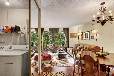 Living room, Seating area, Dining area, washing machine, dryer