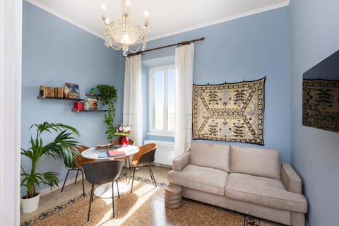 Lounge or bar