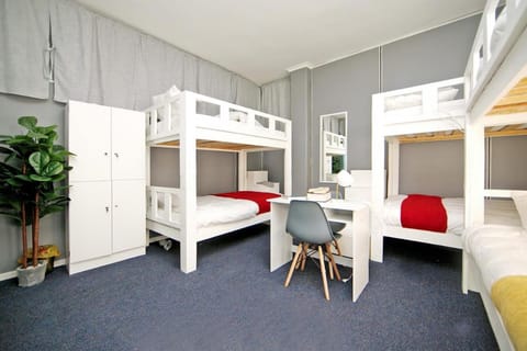 CBD City views on 61 wale street by M&B Hostel in Cape Town