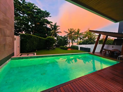 Day, Natural landscape, Pool view, Swimming pool, Sunset, sunbed