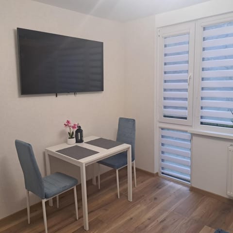 TV and multimedia, Dining area
