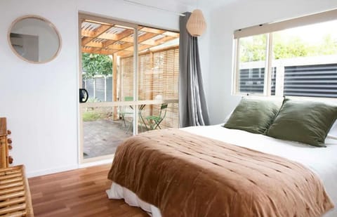 Cute one bedroom near Waterview House in Auckland