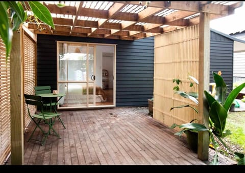 Cute one bedroom near Waterview House in Auckland