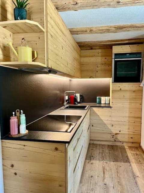 Stella Alpina - Romantic getaway Apartment in Pie' Falcade