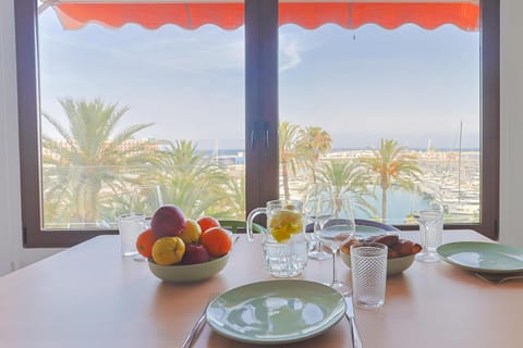 View (from property/room), Balcony/Terrace, Food and drinks