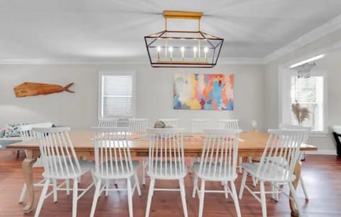 Nautical Watch 4BR 3Bath Family Beach Home Apartment in Tybee Island