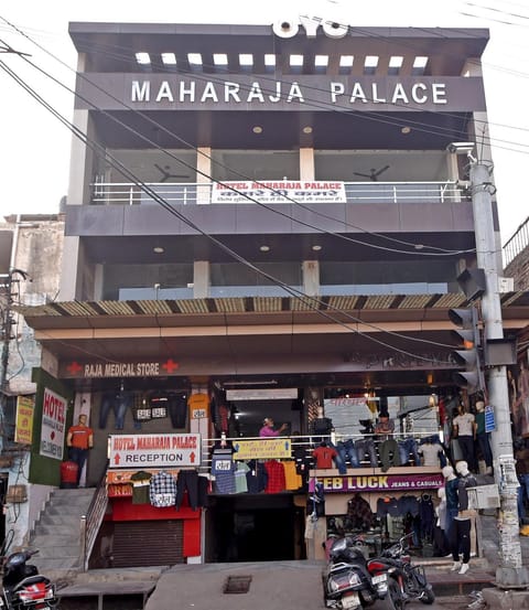 Property building, Street view, Parking