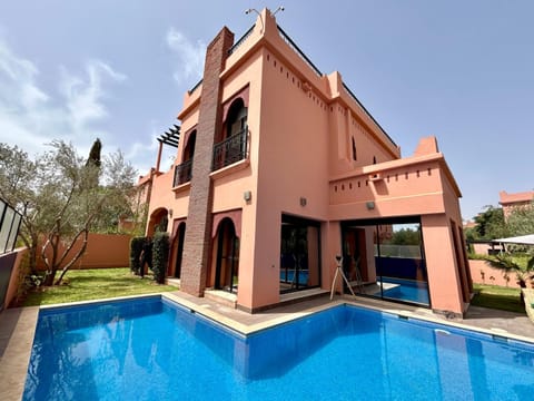 Swimming pool, Swimming pool, sunbed