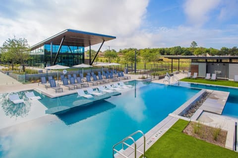 Property building, Swimming pool
