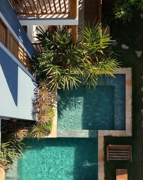 Property building, Garden, Swimming pool
