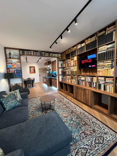 Library, TV and multimedia, Living room, Seating area