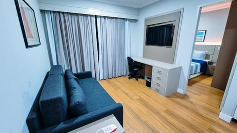 Communal lounge/ TV room, TV and multimedia, Bedroom