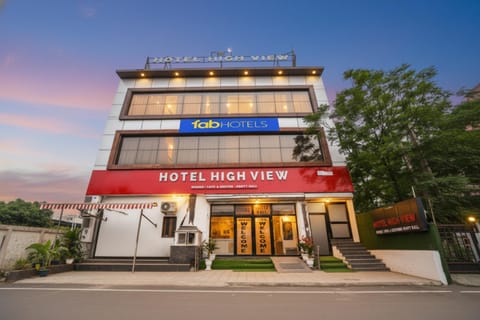 Property building, Facade/entrance