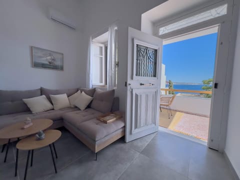 Natural landscape, Living room, Sea view