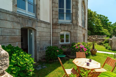 Patio, Garden