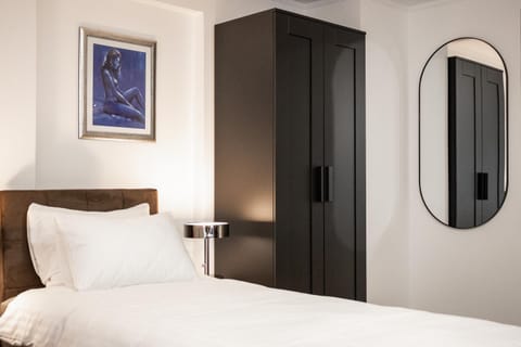 Bed, Living room, Bedroom, wardrobe