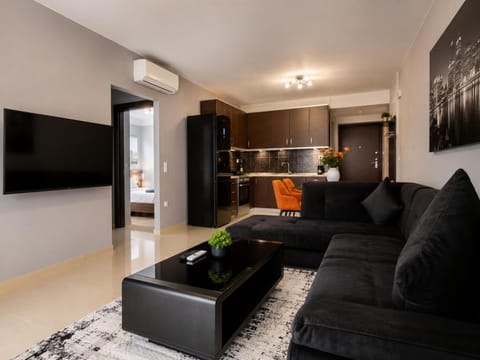 TV and multimedia, Seating area, air conditioner