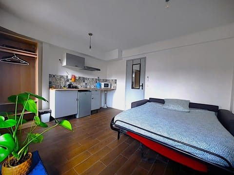 La chambre 2, Climatisée AC, Calme, Cuisine privée Vacation rental in Nice