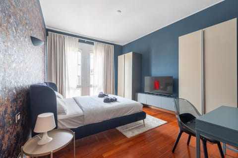 Bedroom, wardrobe