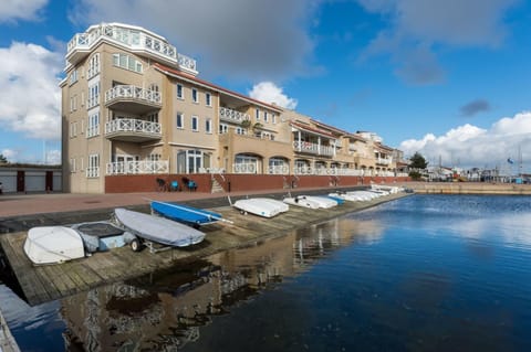 Kabbelaarsbank 405 - Port Marina Zélande NOT INTENDED FOR COMPANY OR WORK-RELATED STAYS House in Ouddorp