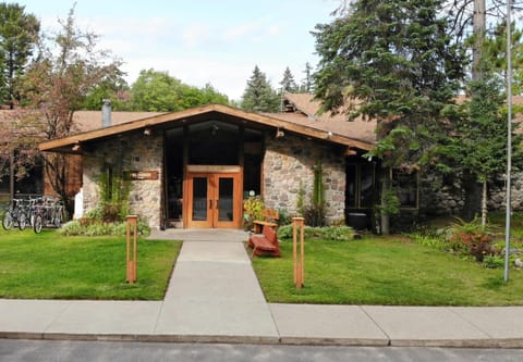 Property building, Garden