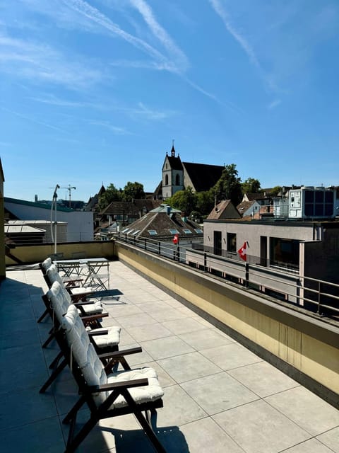 Property building, Balcony/Terrace