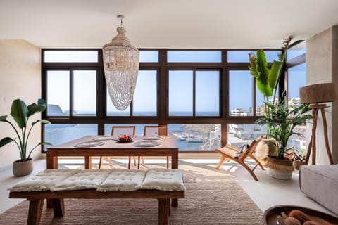 View (from property/room), Living room, Decorative detail