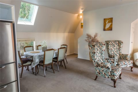 Living room, Dining area, kitchen