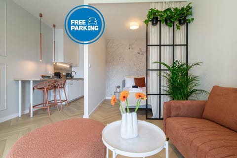 TV and multimedia, Coffee/tea facilities, Kitchen or kitchenette, Living room, Seating area, Dining area, dishwasher, internet, microwave, towels