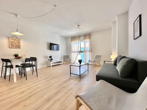 TV and multimedia, Living room, Dining area