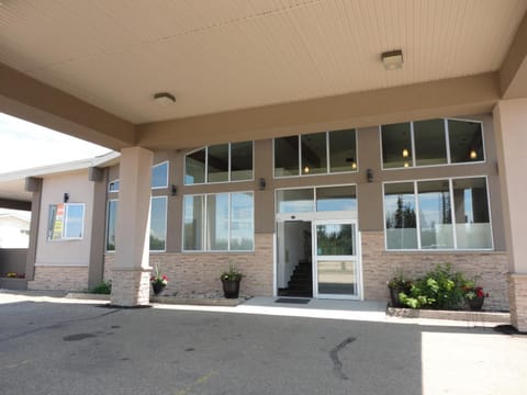 Facade/entrance, Day