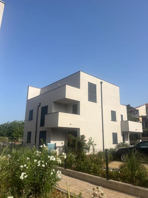 Jelsa Park Apartment in Dubrovnik-Neretva County