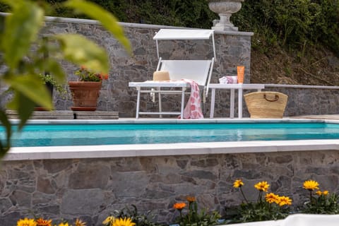 Penthouse Paradiso with Private Pool - mytouristhome Apartment in Lerici