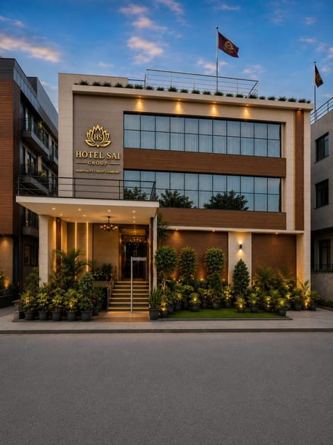 Property building, Facade/entrance