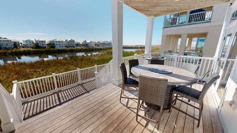 Stella Maris- by Holiday Isle Properties House in Destin