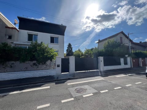 Supprimé STOP Villa in Île-de-France