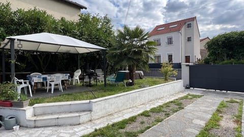 Supprimé STOP Villa in Île-de-France