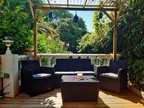 Garden, Balcony/Terrace, Seating area, Garden view